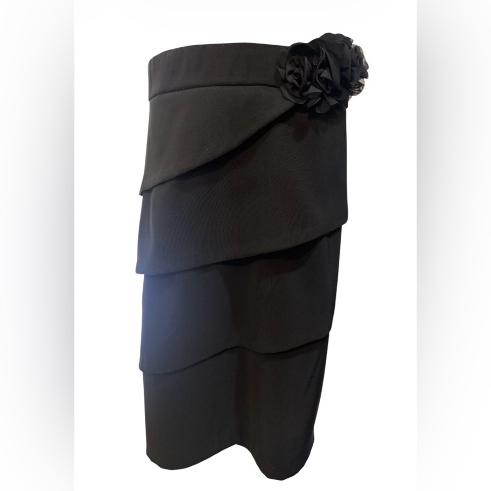 Black Lace Tiered Shift Dress with Floral Accent. Sleeveless. Size 16W. - Picture 5 of 12